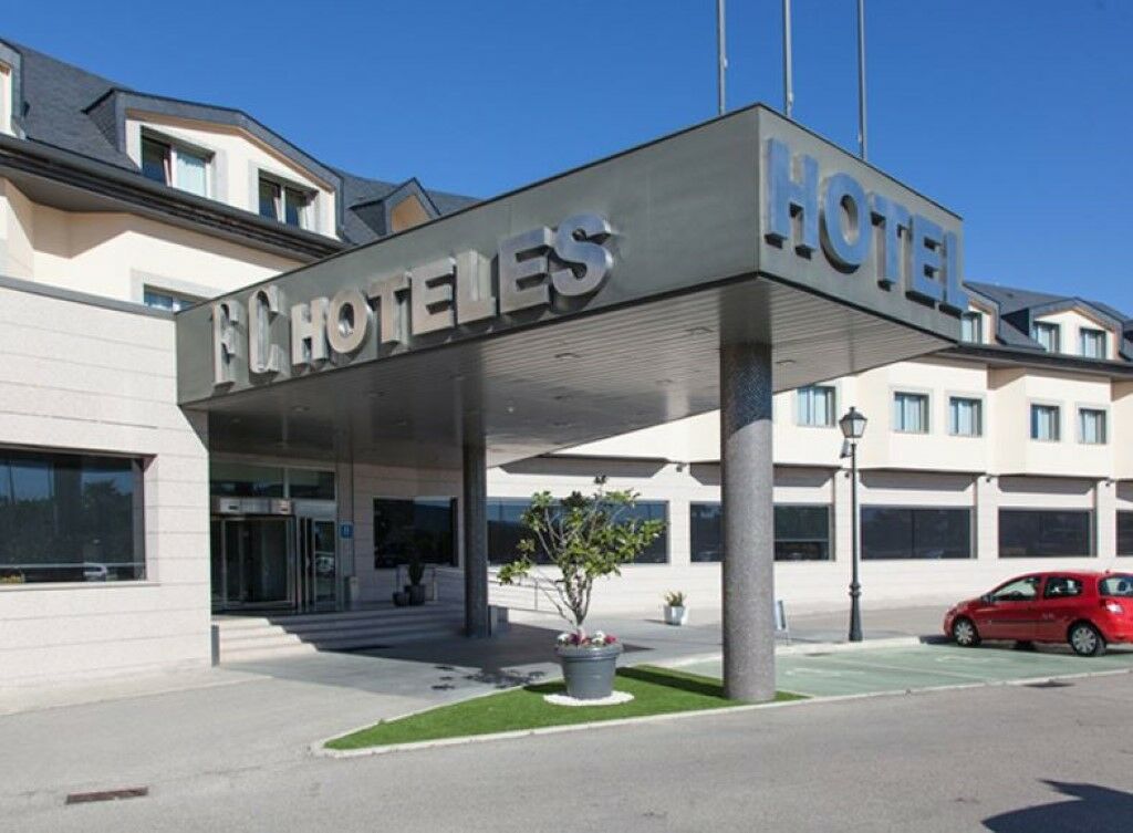 Hotel FC Villalba Collado Villalba Esterno foto